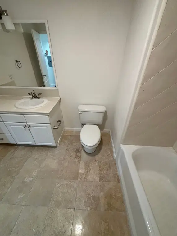 San Mateo Bathroom — 13