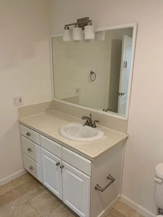 San Mateo Bathroom