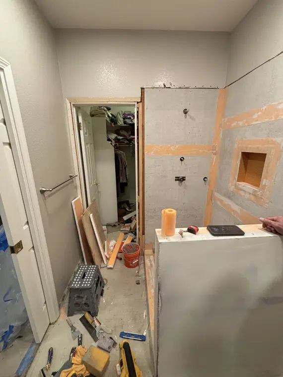 Max San Jose Bathroom — 4